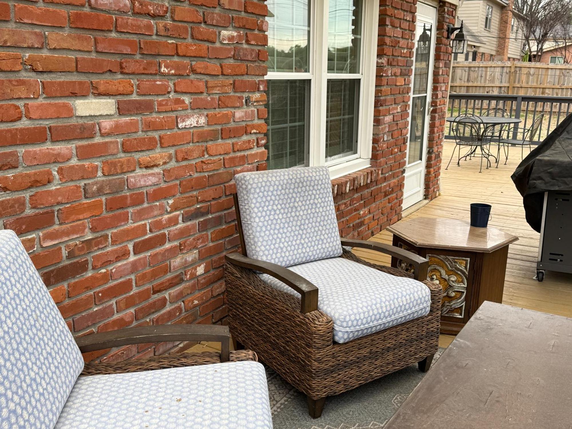 Newly Remodeled 6br In East Neighborhood